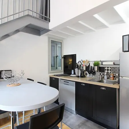 Apartament La Bourboule: T2 Duplex 3* Hyper Centre Avec Parking - Fr-1-608-233 Bourboule