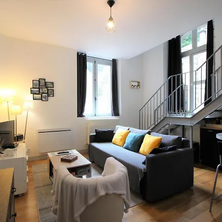 Apartment Bel T2 Duplex En Hyper Centre, 3*, Parking, 4 Pers., Proche Thermes Et Commerces - Fr-1-608-233 La Bourboule