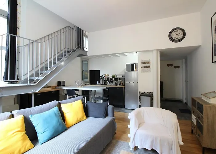 Appartement Bel T2 Duplex En Hyper Centre, 3*, Parking, 4 Pers., Proche Thermes Et Commerces - Fr-1-608-233