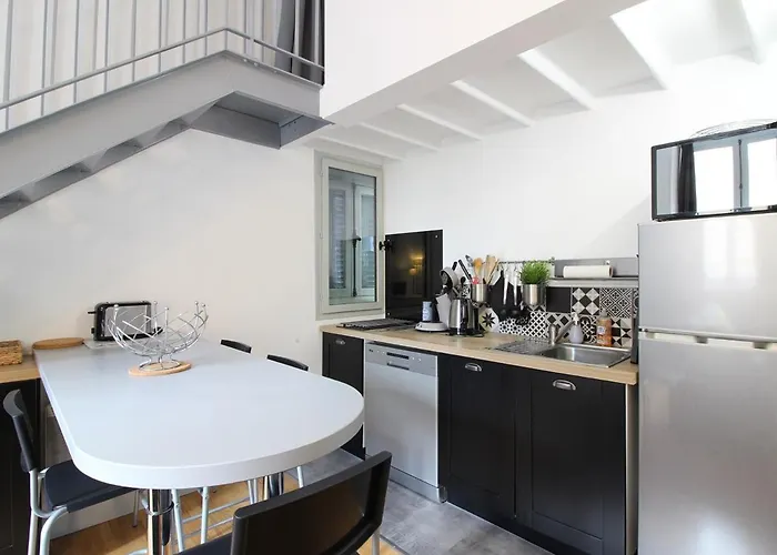 Appartement Bel T2 Duplex En Hyper Centre, 3*, Parking, 4 Pers., Proche Thermes Et Commerces - Fr-1-608-233 La Bourboule