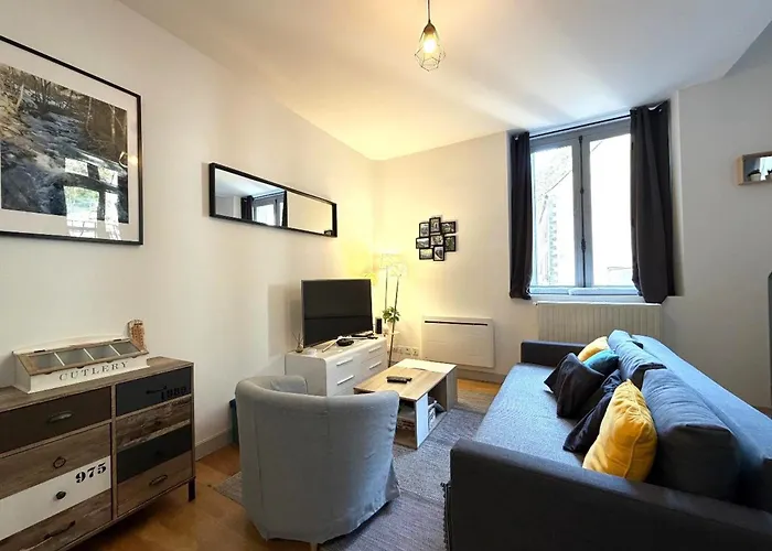 Bel T2 Duplex En Hyper Centre, 3*, Parking, 4 Pers., Proche Thermes Et Commerces - Fr-1-608-233 * La Bourboule